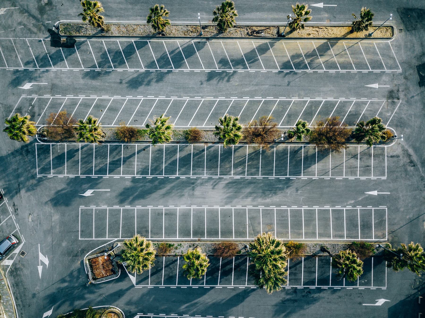 How can you Affordable Stripe a Parking Lot? Get the Exact Cost Now!